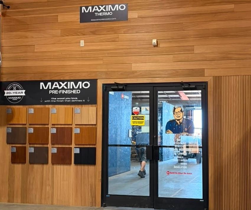 Maximo display at retailer