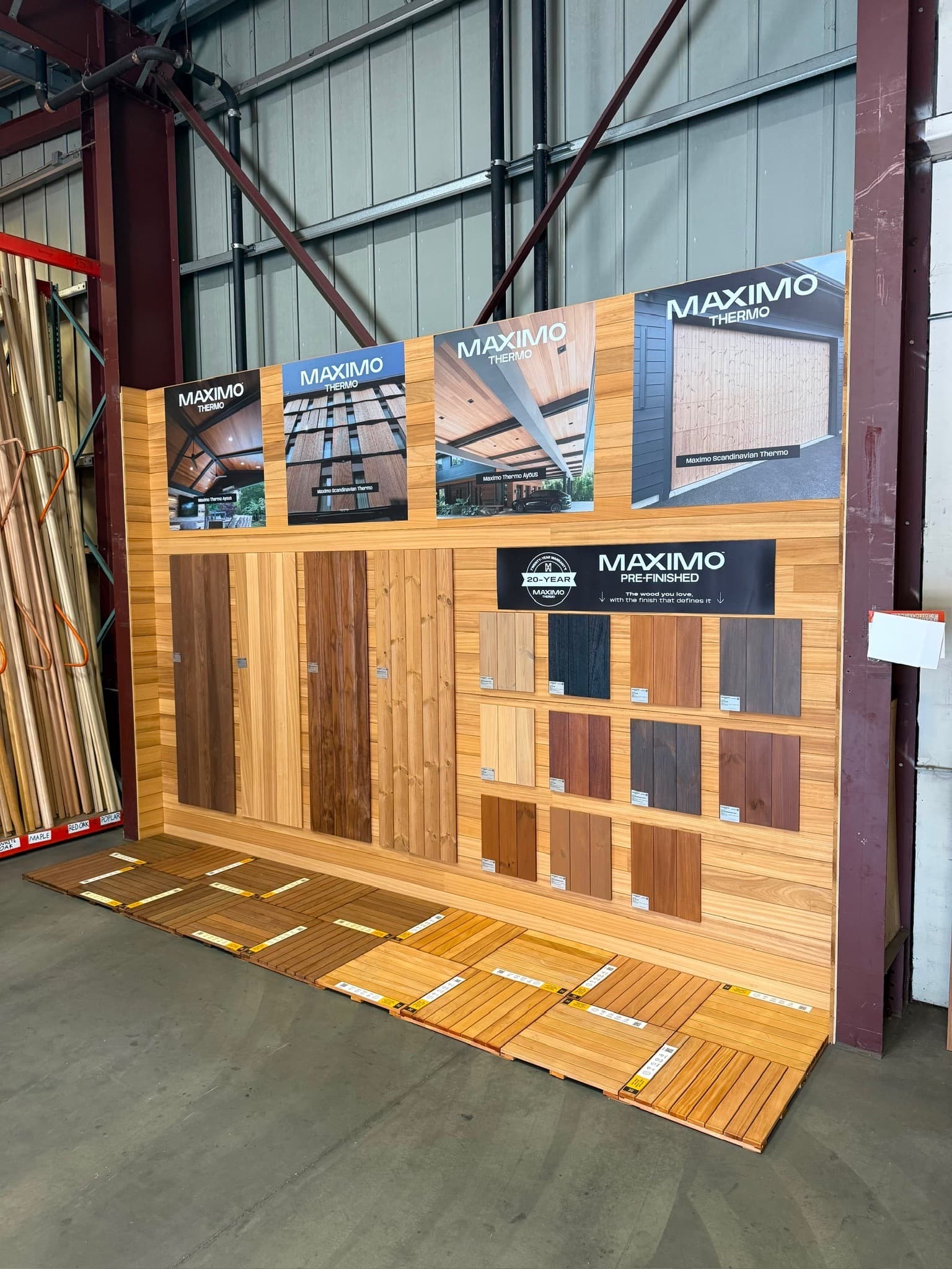Maximo display at retailer